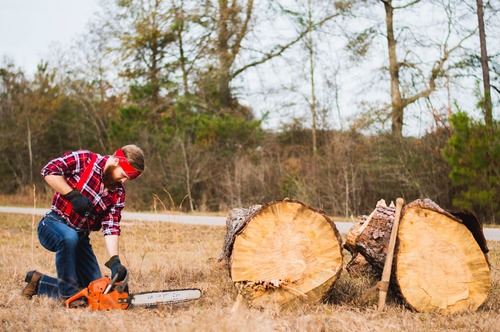 Comment couper son bois de chauffage